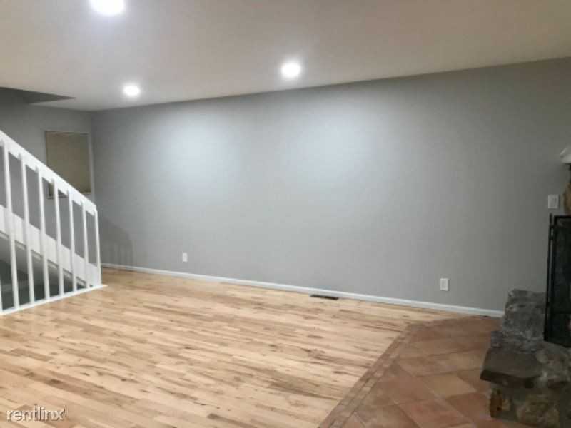 3024 3024 Marina Ln 3 - Photo 3 of 20