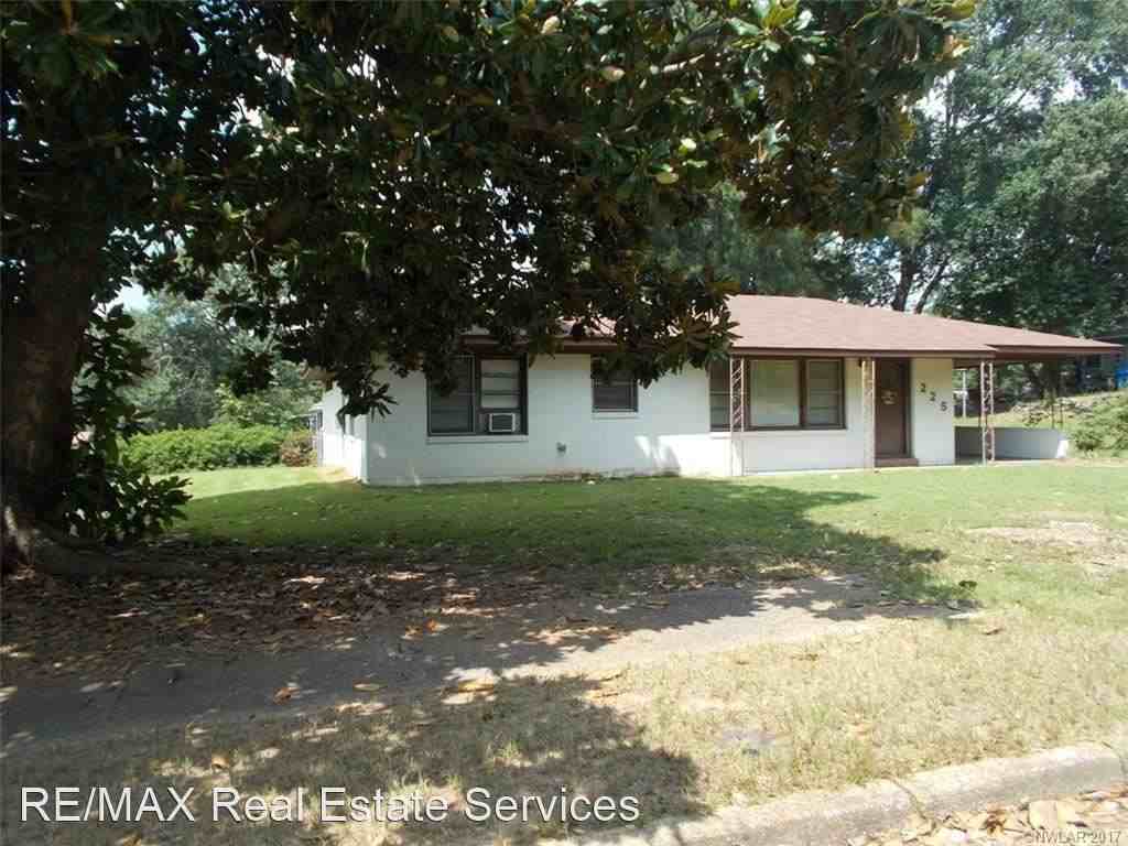 225 Virginia Ave - Photo 2 of 14