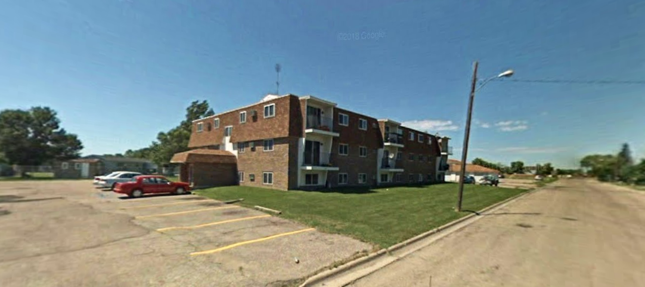 102 5th St NW - Photo 3 of 4