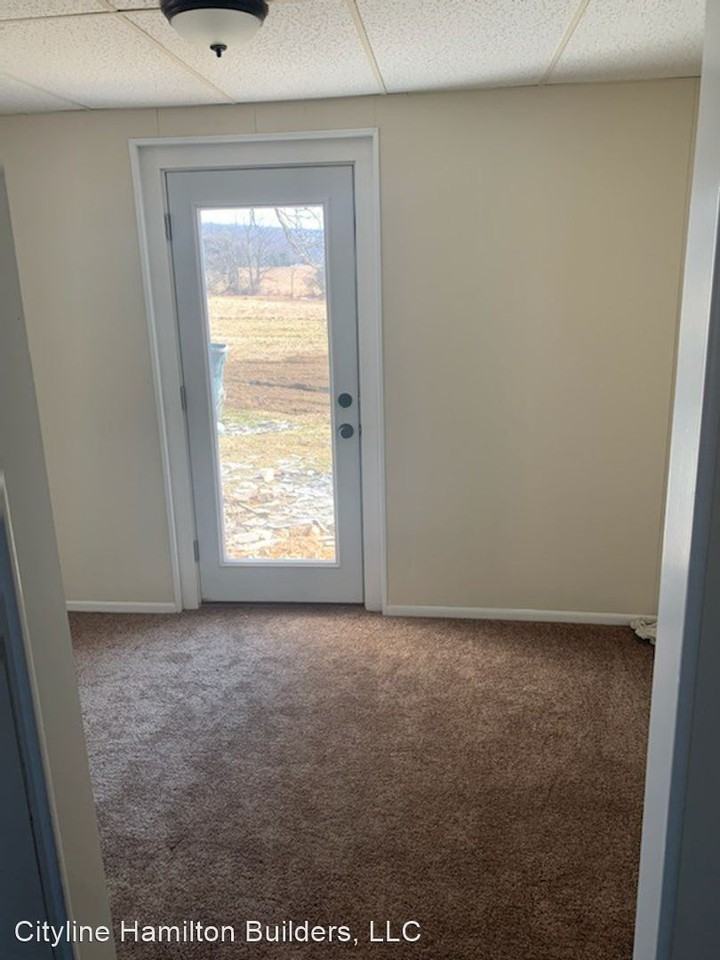 7201 Suter Rd - Photo 3 of 6