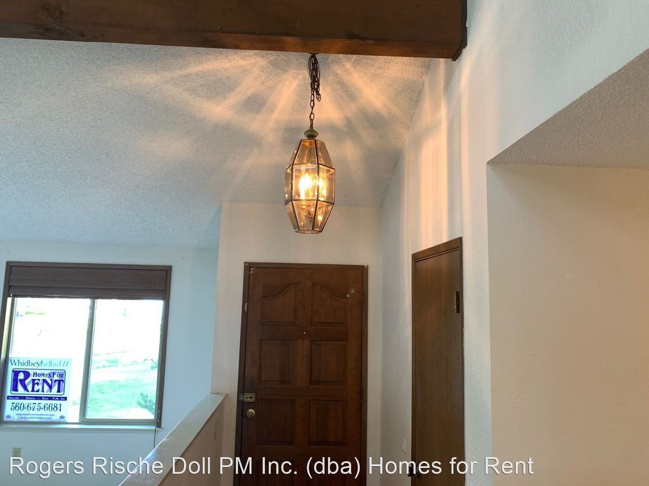 3025 Mount Baker Cir - Photo 2 of 30
