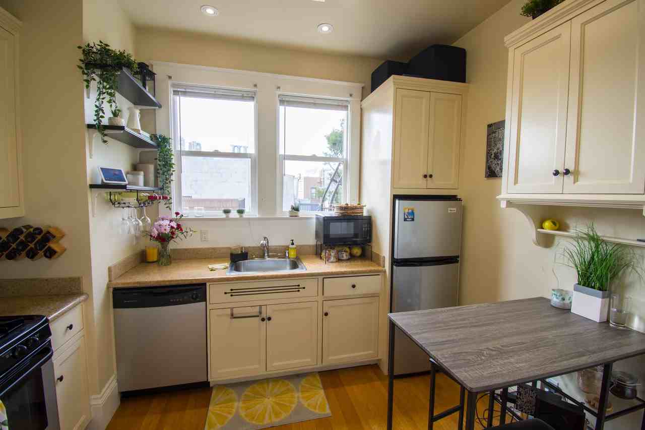 Kearny St & Union St #6 - Photo 2 of 19