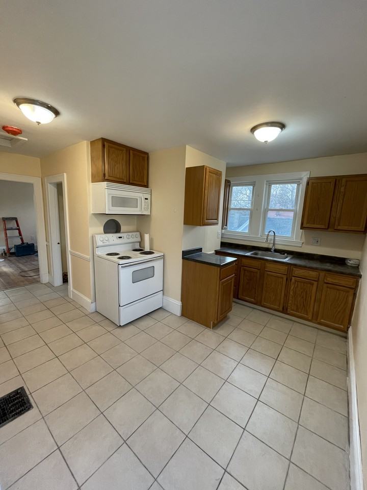 31 Walter Street #3 - Photo 7 of 14