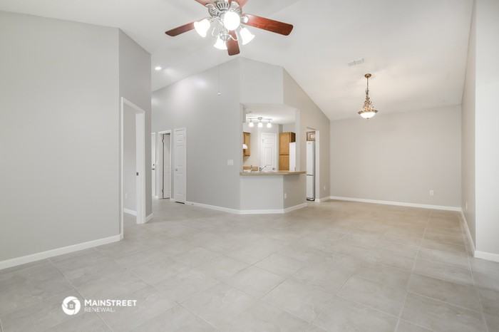 9847 Paddlewheel Dr W - Photo 3 of 15