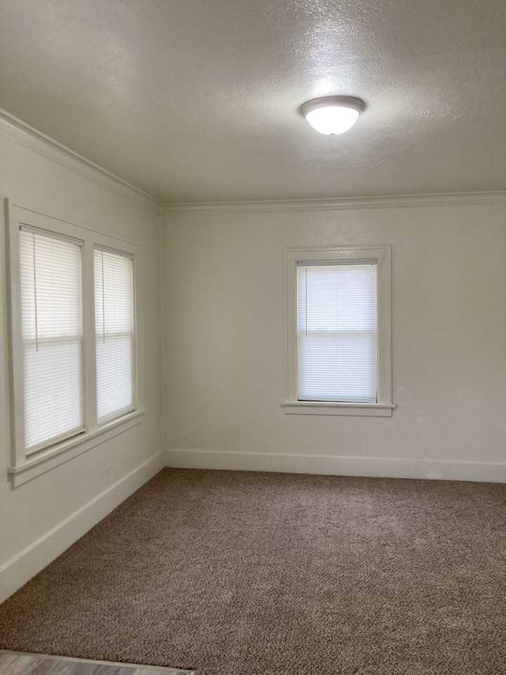 817 West Nebraska Avenue - Photo 5 of 15