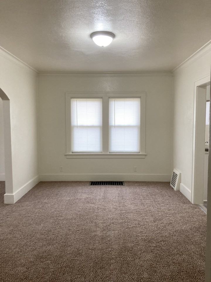 817 West Nebraska Avenue - Photo 6 of 15