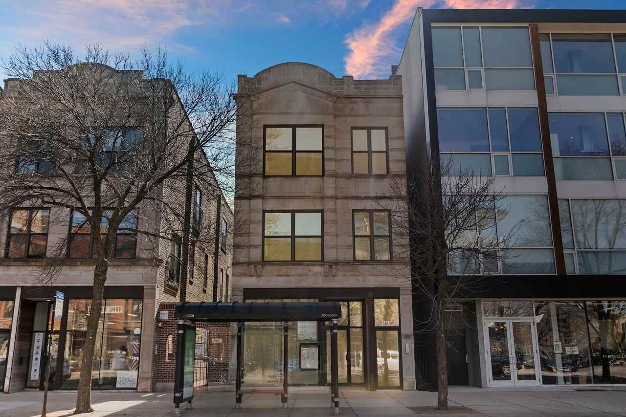 2151-2153 W. Division St. - Photo 2 of 37