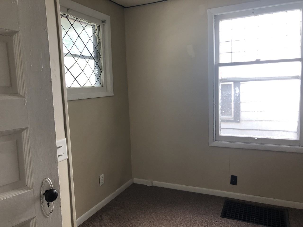 613 Pearl St - Photo 2 of 21