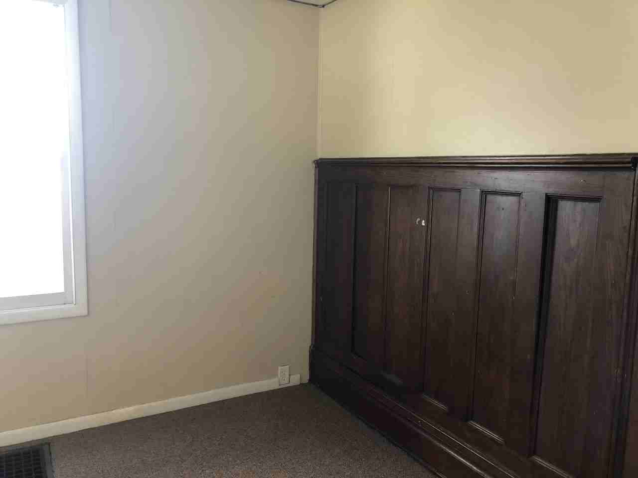613 Pearl St - Photo 3 of 21