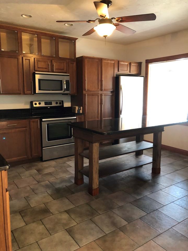 745 Mccourtie St - Photo 2 of 20