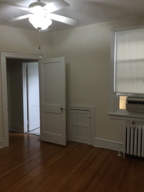 1 W Athens Ave #C - Photo 3 of 8