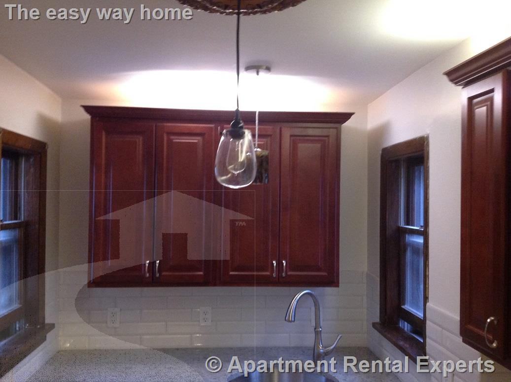 26 Dover St #2 - Photo 2 of 23