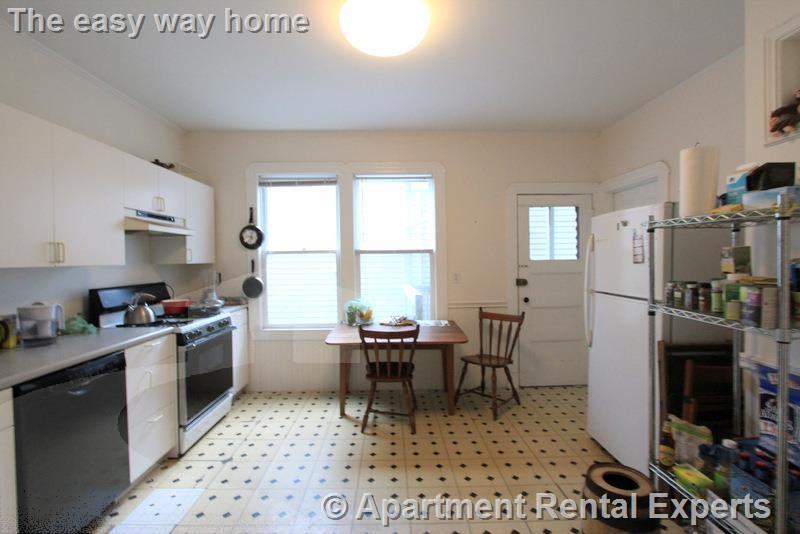 32 Chatham St #4 - Photo 2 of 17