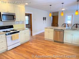 featured image of 167 Harvard St #2