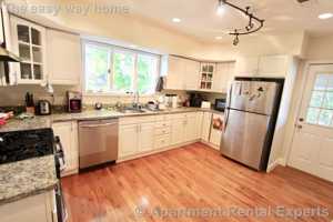 featured image of 15 Taylor St