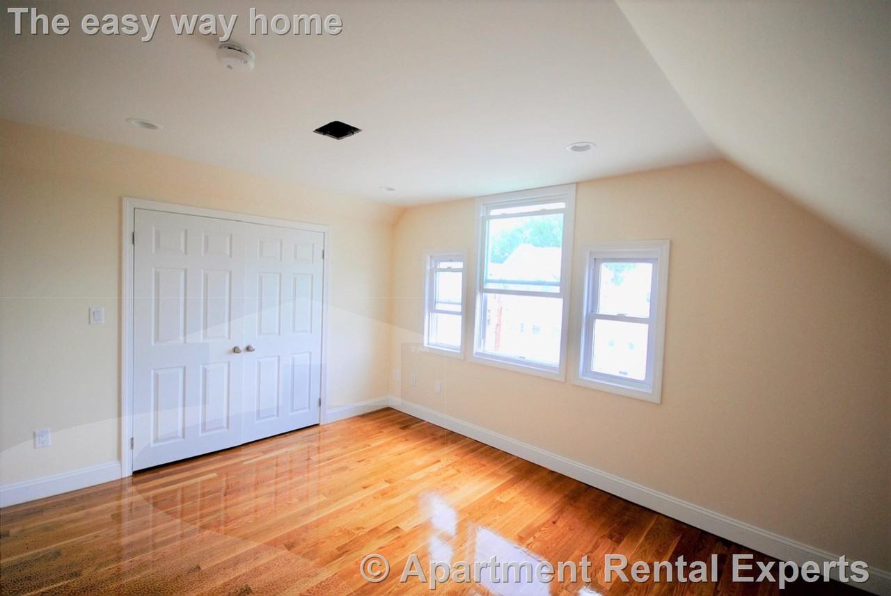 15 Taylor St - Photo 4 of 15