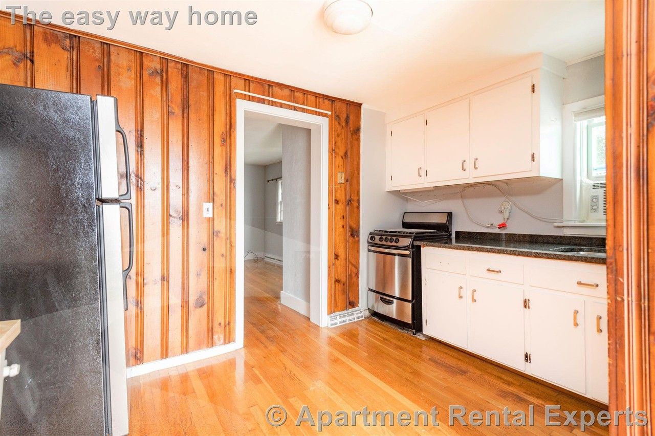 58 Atherton St #1R - Photo 2 of 8