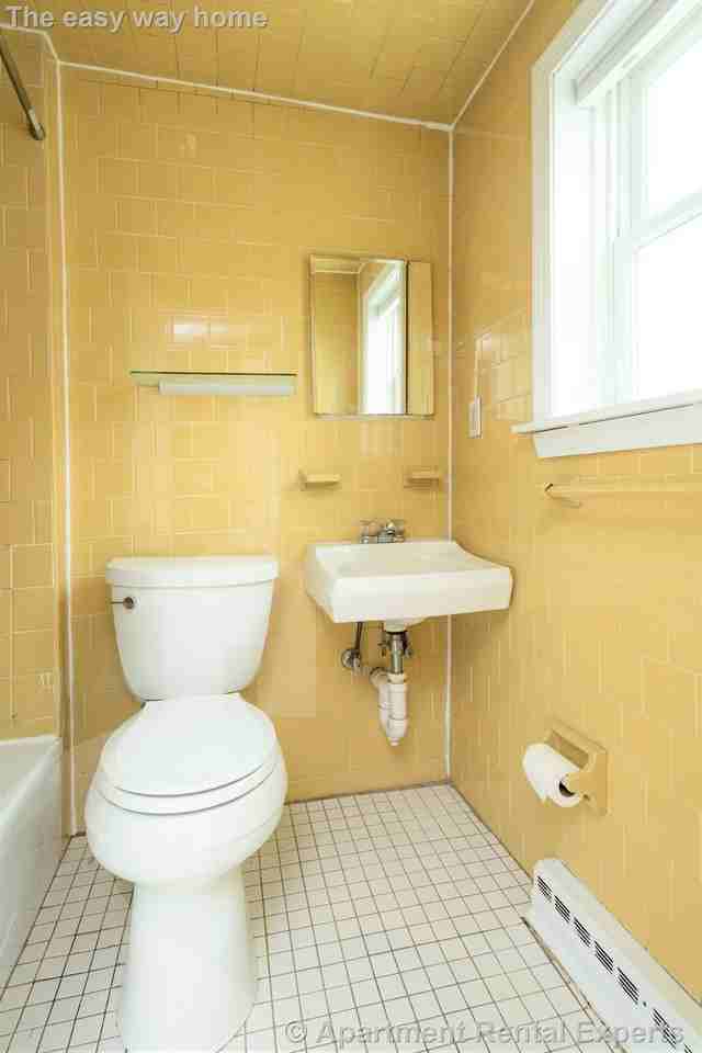 58 Atherton St #1R - Photo 4 of 8