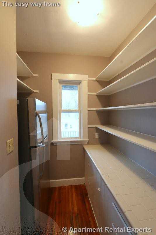 21 Granite St #2 - Photo 4 of 16