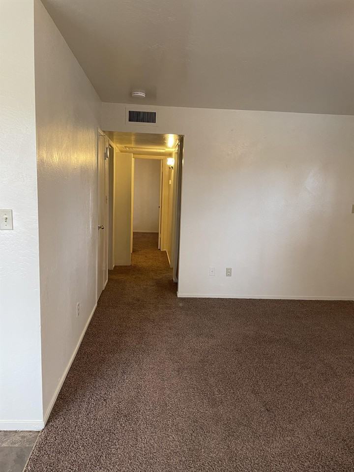 7708 N Laurelglen Blvd #A - Photo 6 of 10