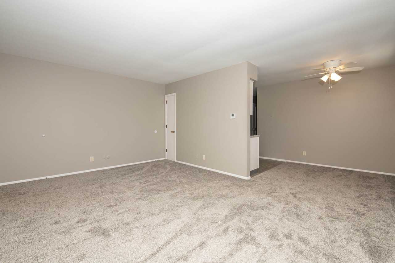 229 River Lane - 12 #12 - Photo 2 of 20