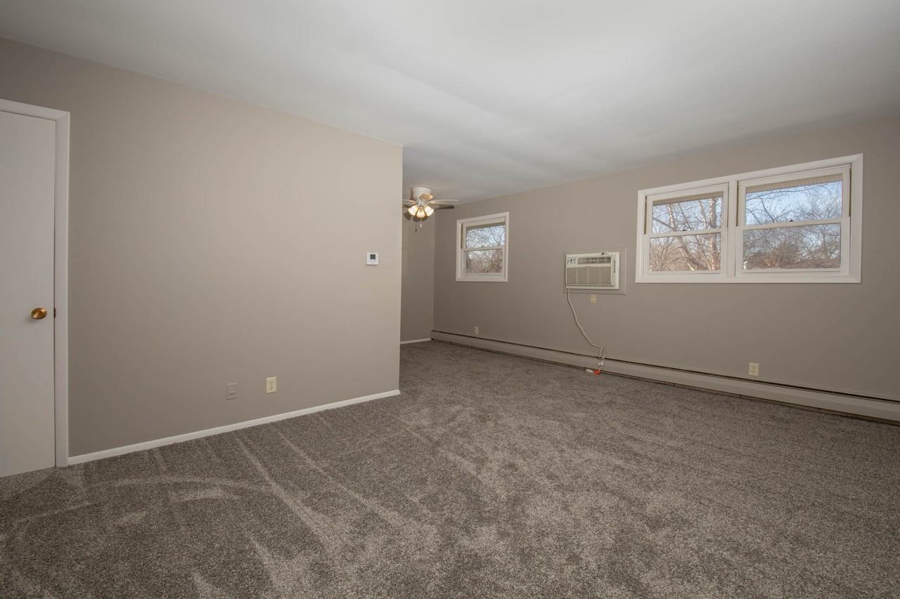 229 River Lane - 12 #12 - Photo 3 of 20