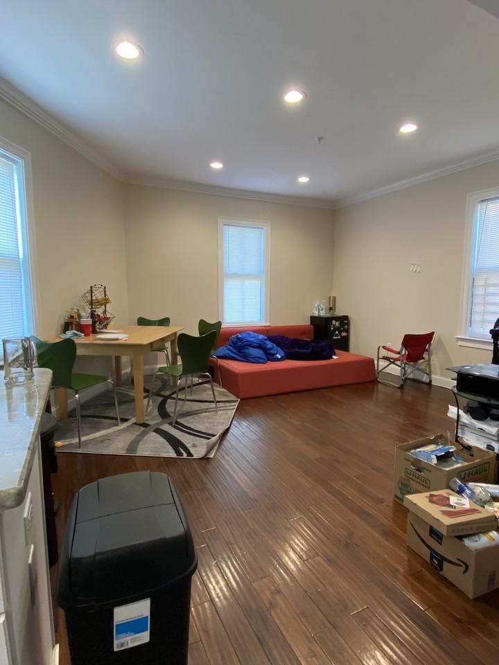 140 Marcella Street - Photo 3 of 10