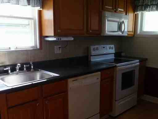 4109 W 160th St - Photo 2 of 24