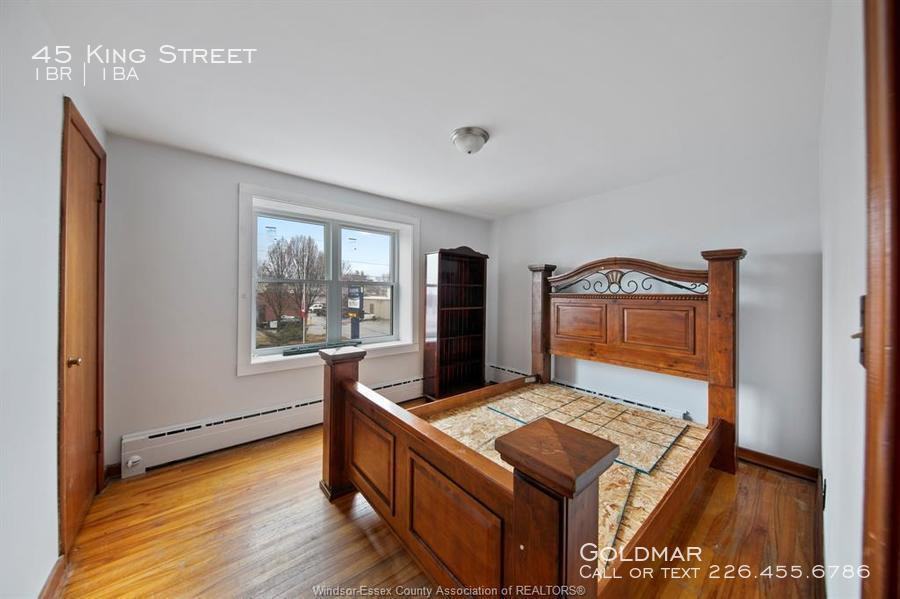 45 King St W - Photo 2 of 4