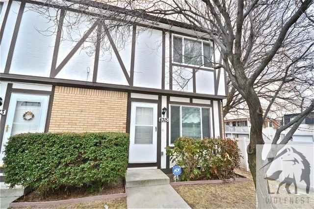 4315 S Rugby Ct - Photo 2 of 26