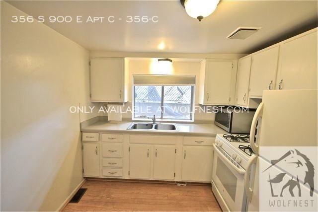 356 S 900 E - Photo 3 of 40