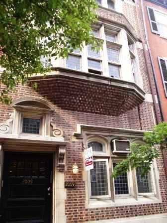 2009 Pine St - Photo 2 of 3