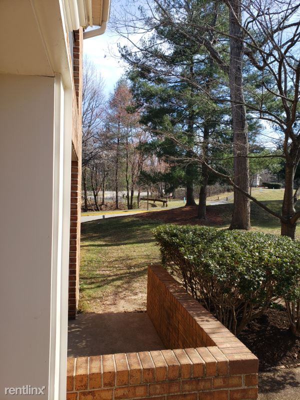 5932 5932 Cove Landing Rd. 204 - Photo 3 of 18