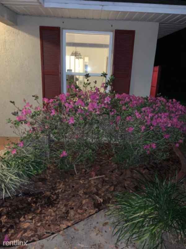 359 E Ohio Ave - Photo 2 of 24