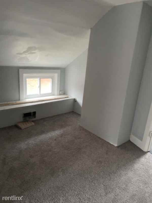 1921 Baltimore Ave - Photo 2 of 5