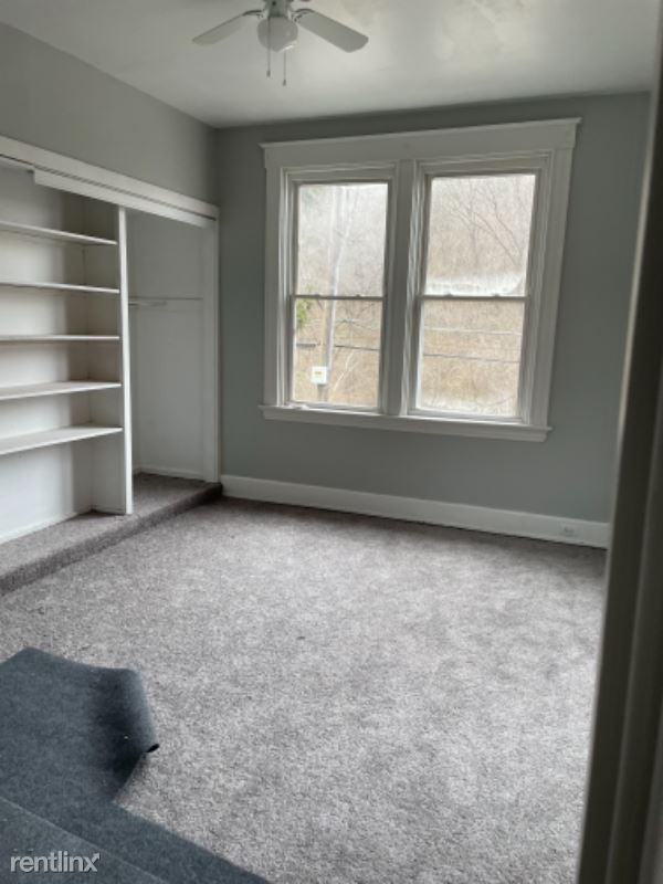 1921 Baltimore Ave - Photo 3 of 5