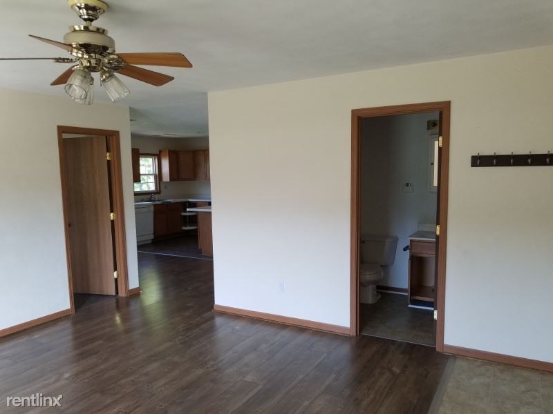 504 Holland Rd - Photo 2 of 23