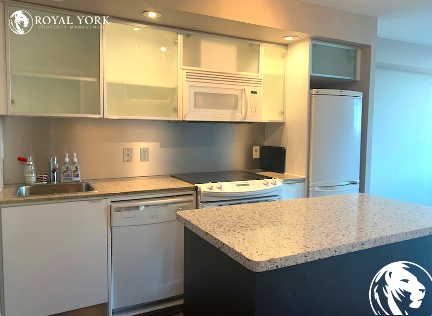 25 Telegram Mews #2711