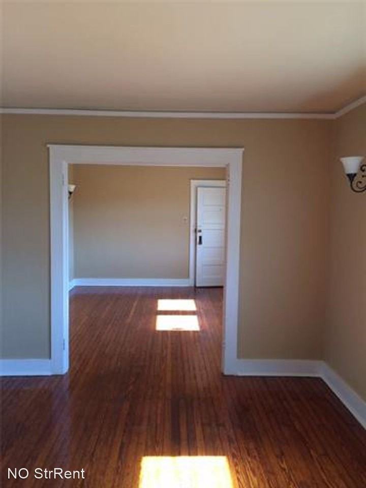 1010 Short St. - Photo 2 of 7