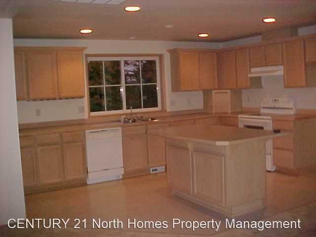 2029 E Grand Ave - Photo 2 of 8