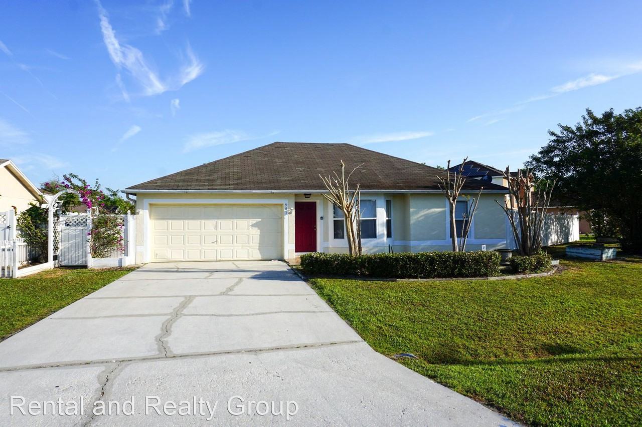 961 Derbyshire Dr - Photo 3 of 23