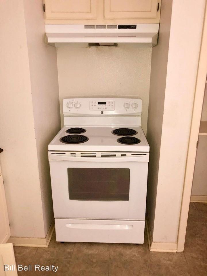 Savoy Building - Photo 3 of 6