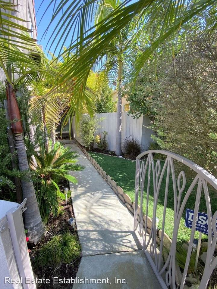 99 Calle Sol #9 - Photo 2 of 22