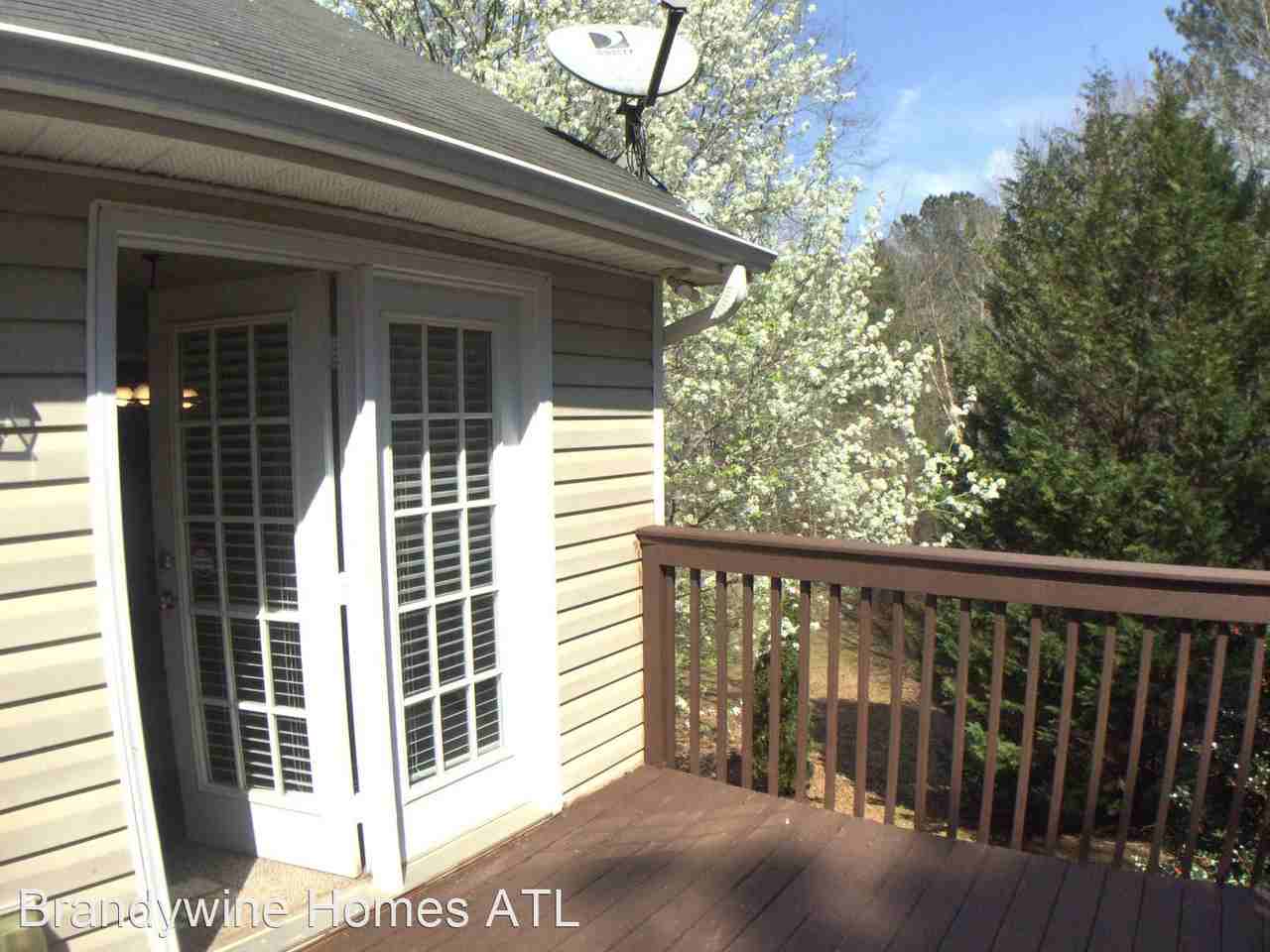 1026 Miss Amber Way - Photo 2 of 30