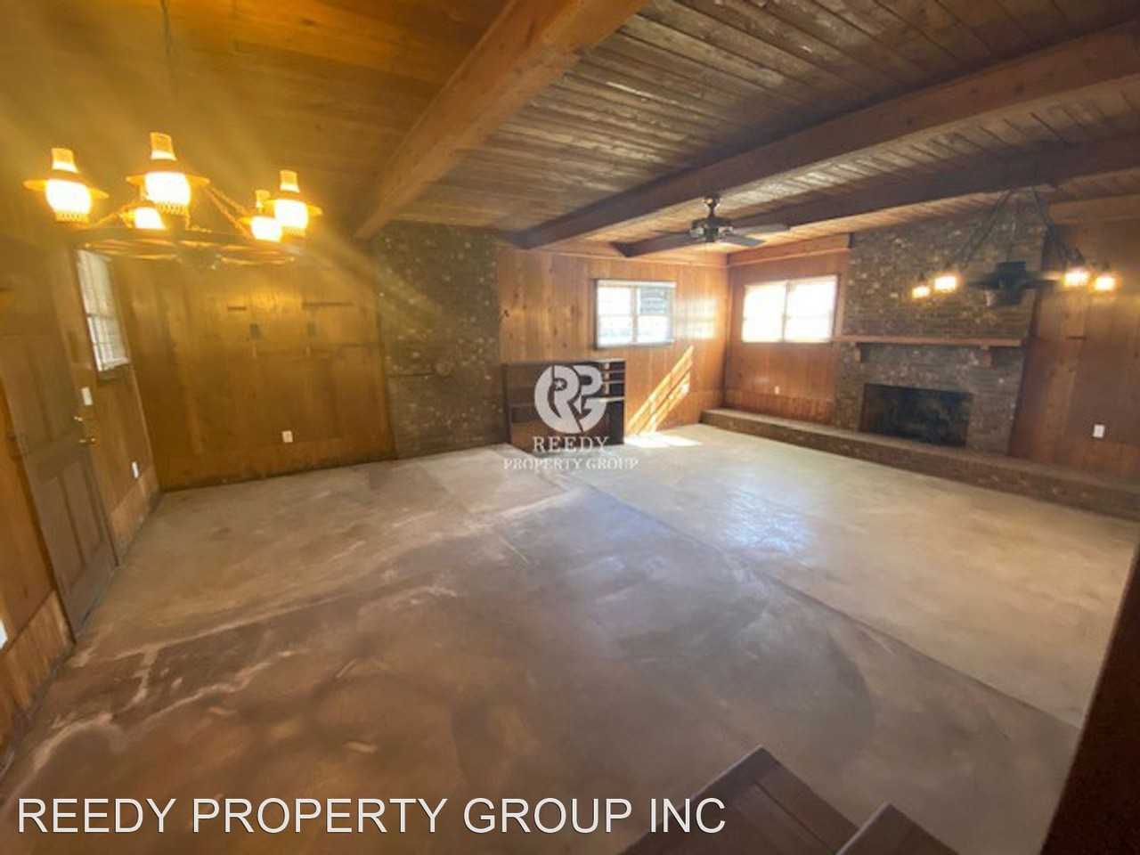 1116 Bethesda Rd - Photo 3 of 30