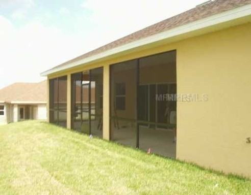 9651 Spring Lake Dr - Photo 2 of 7