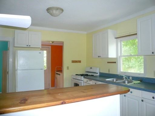 146 Clingman Ave - Photo 3 of 4