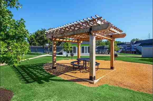 Rosemont Vista Del Sol - Photo 2 of 7