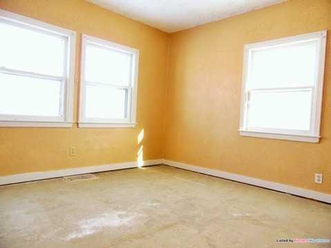 3624 Kinsey Ave - Photo 3 of 9