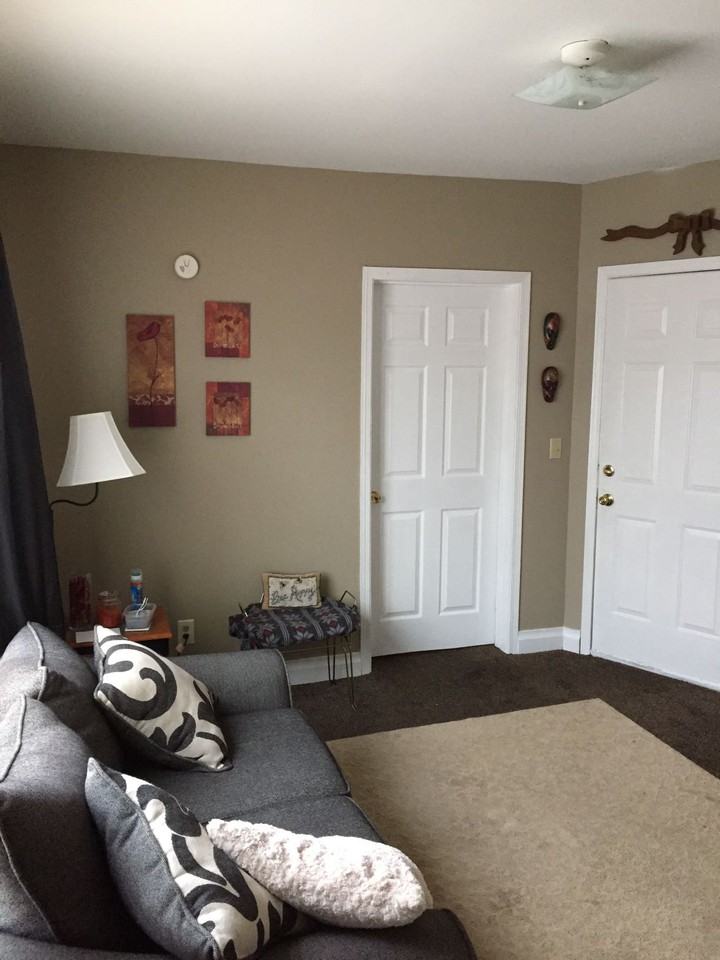 1017 20th Street #1 - Photo 2 of 8